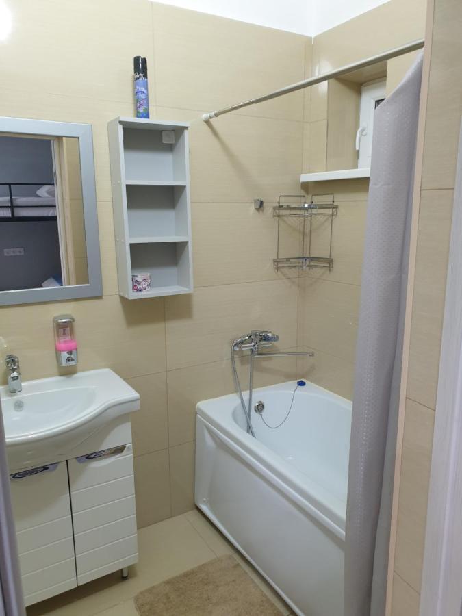 Atyraū Station Hostel מראה חיצוני תמונה