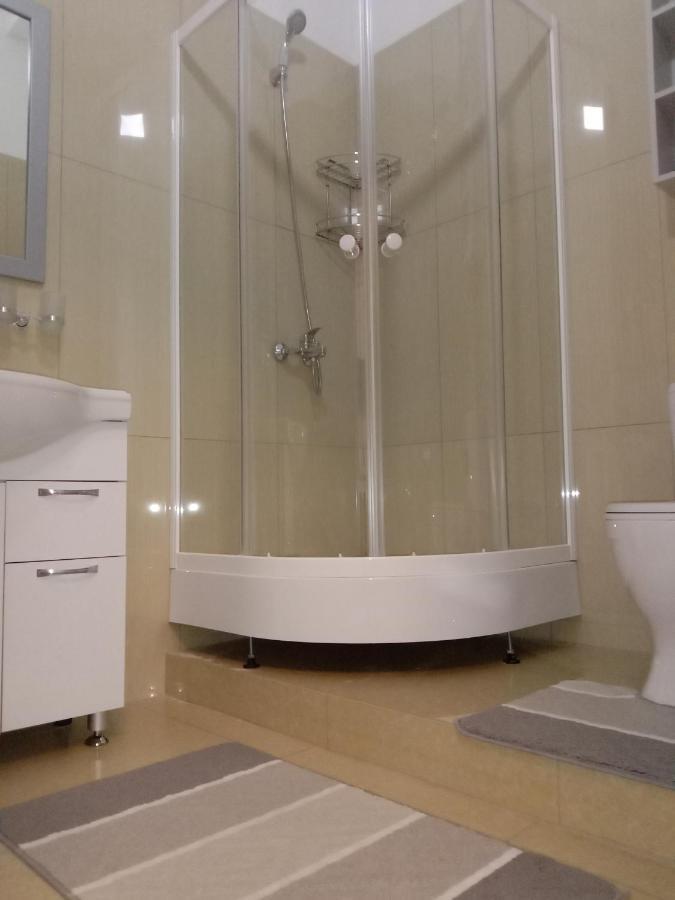 Atyraū Station Hostel מראה חיצוני תמונה