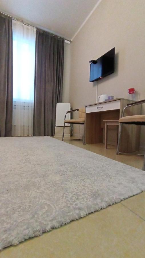 Atyraū Station Hostel מראה חיצוני תמונה