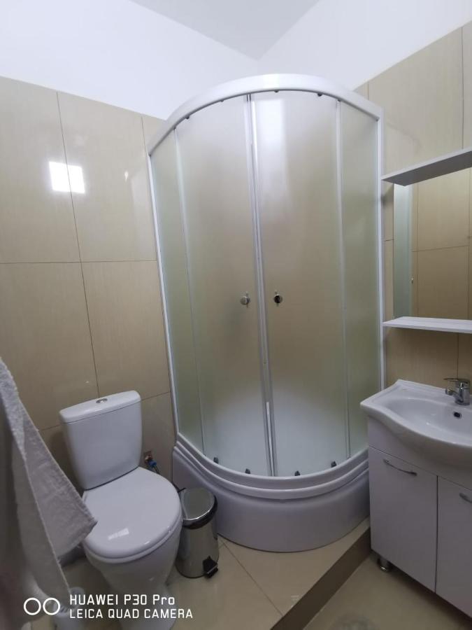 Atyraū Station Hostel מראה חיצוני תמונה