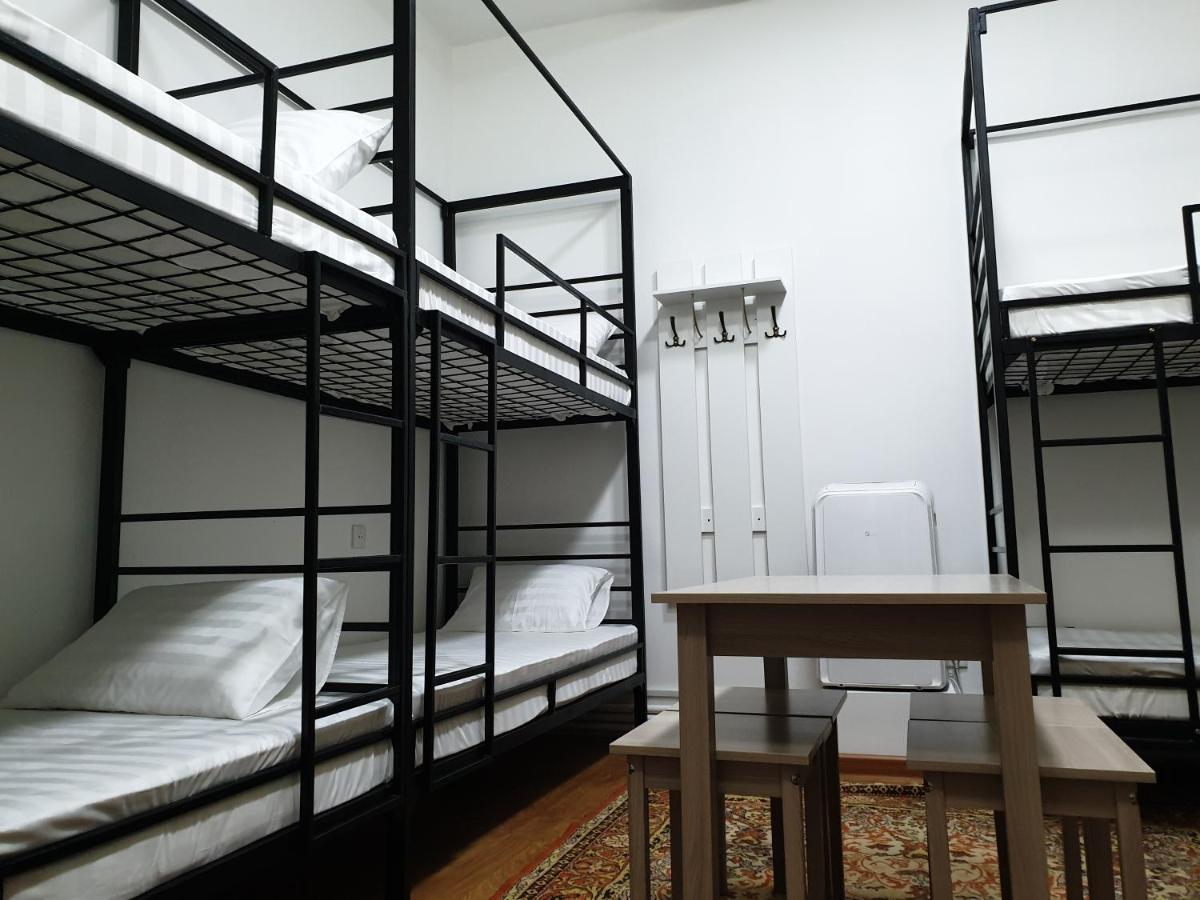 Atyraū Station Hostel מראה חיצוני תמונה