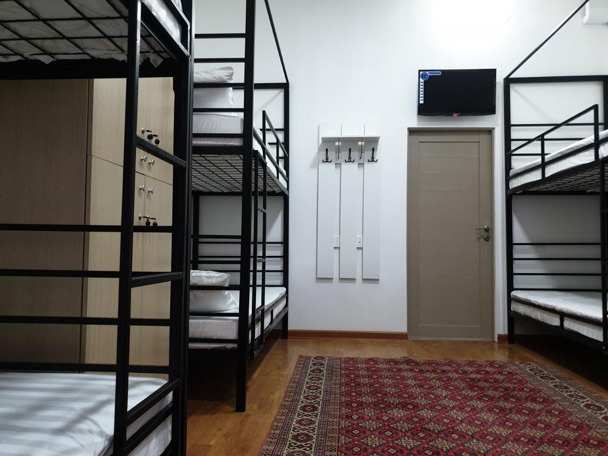 Atyraū Station Hostel מראה חיצוני תמונה