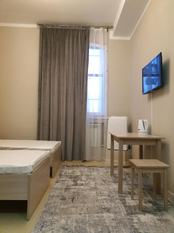 Atyraū Station Hostel מראה חיצוני תמונה