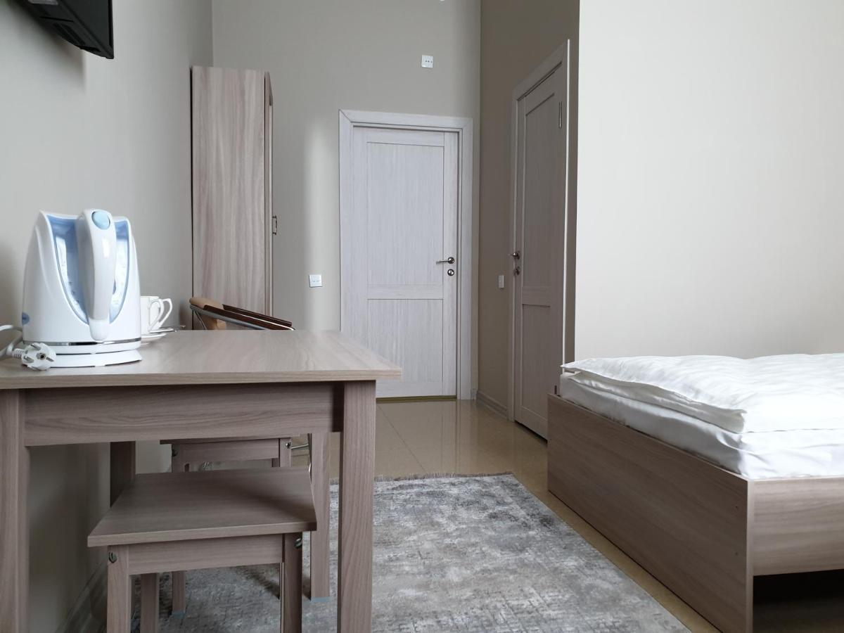 Atyraū Station Hostel מראה חיצוני תמונה