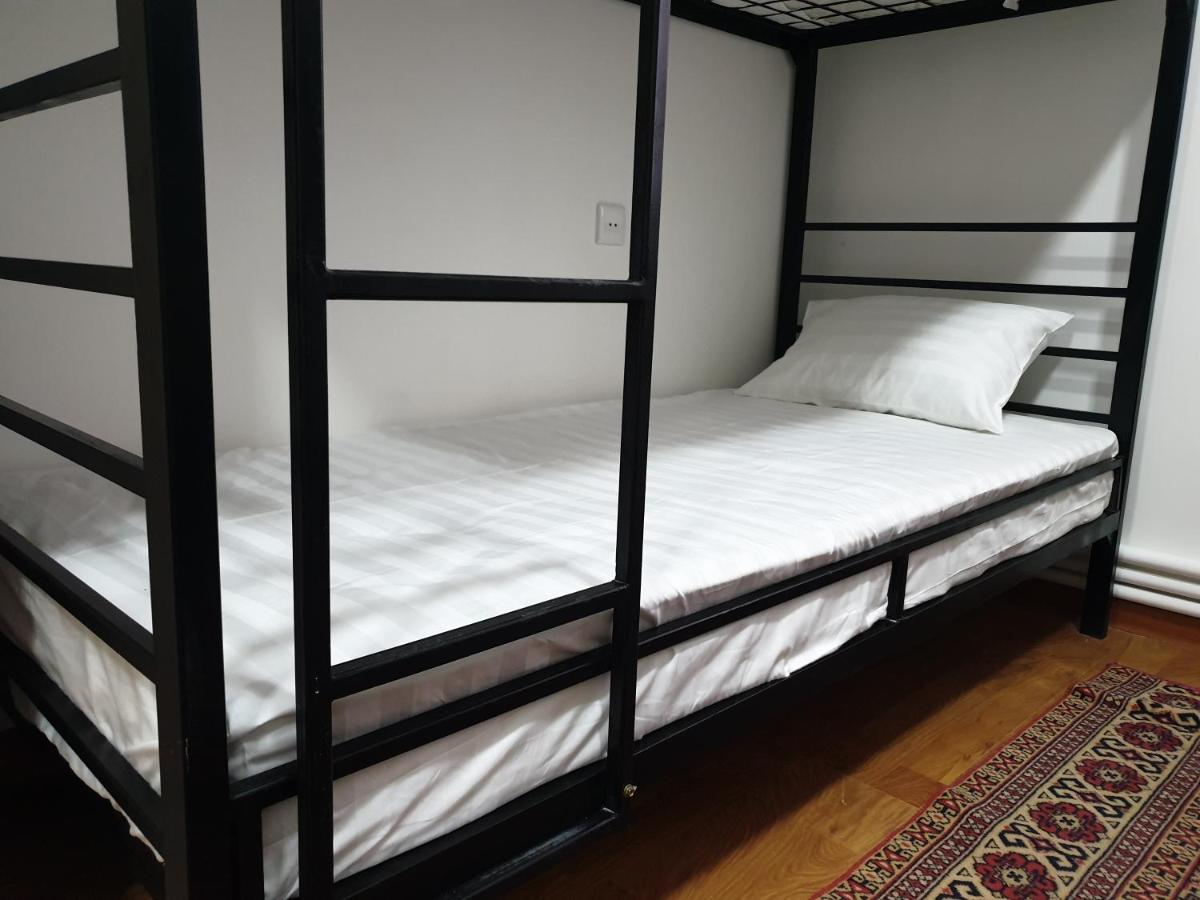 Atyraū Station Hostel מראה חיצוני תמונה