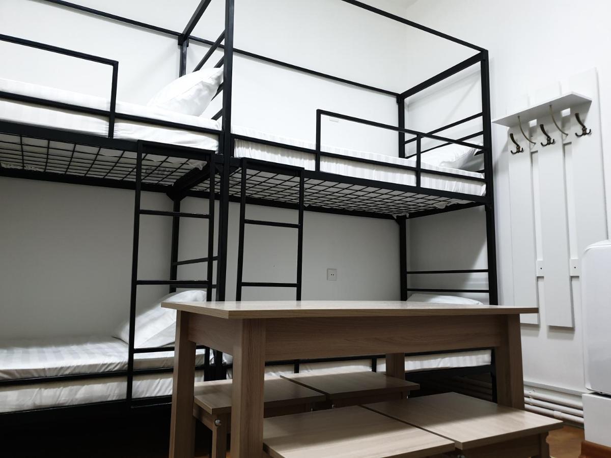 Atyraū Station Hostel מראה חיצוני תמונה